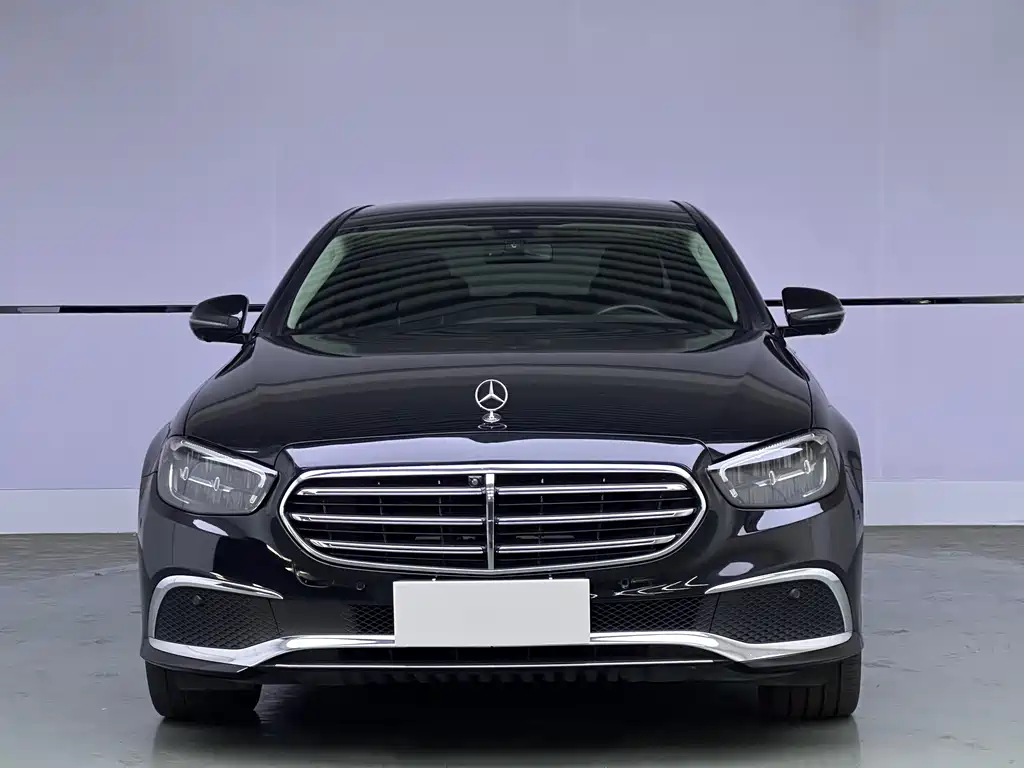 Mercedes-Benz E-Class 2023 — фото 2
