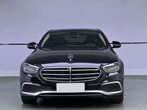 Mercedes-Benz E-Class 2023
