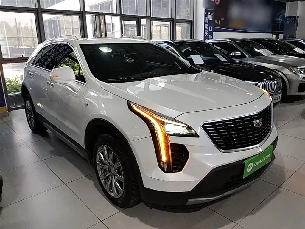 Cadillac XT4 2020 — фото 4