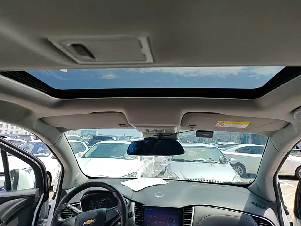 Chevrolet Trax 2018 — фото 18