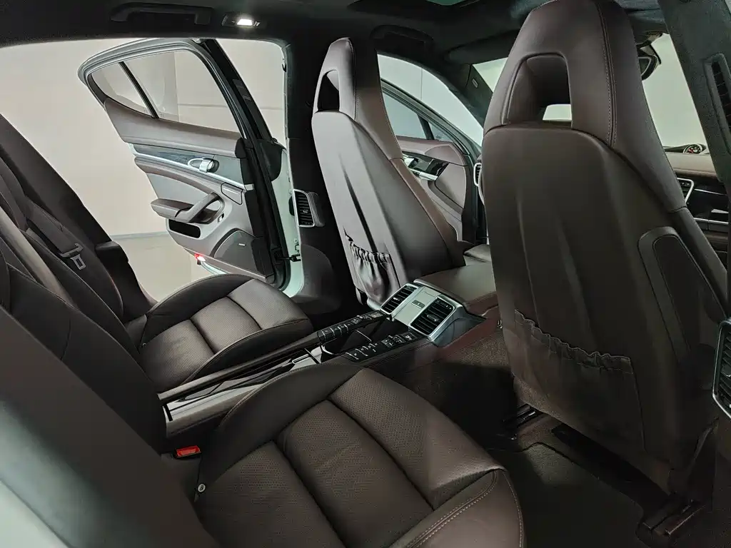Porsche Panamera 2015 — фото 8