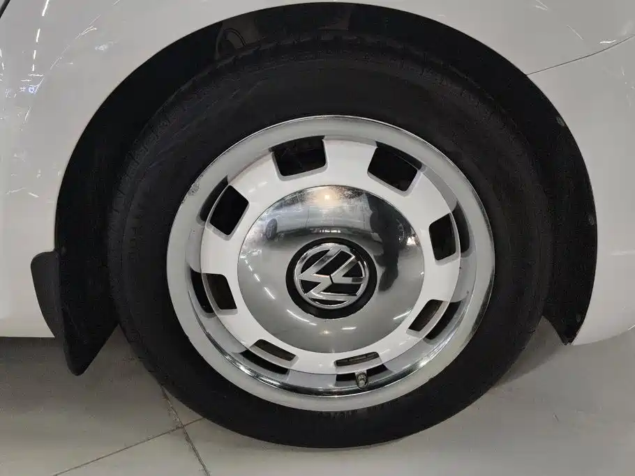 Volkswagen Beetle 2015