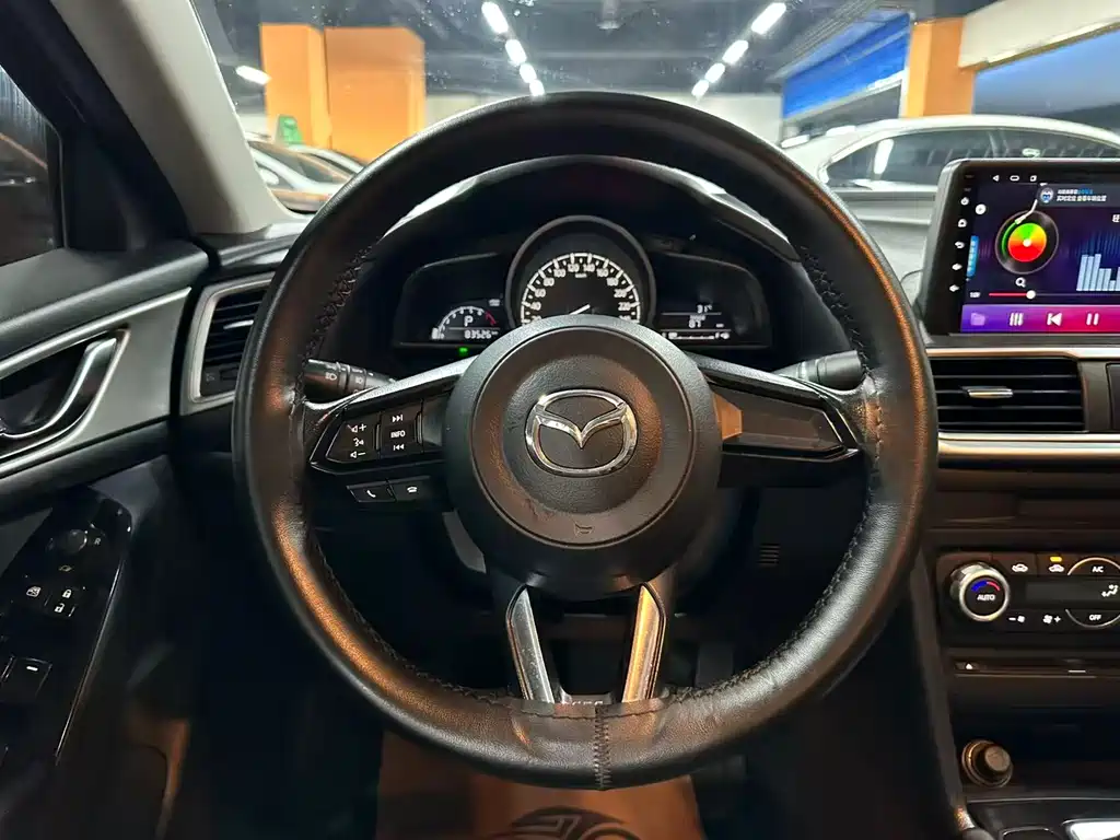 Mazda 3 Angkesela 2019 — фото 10