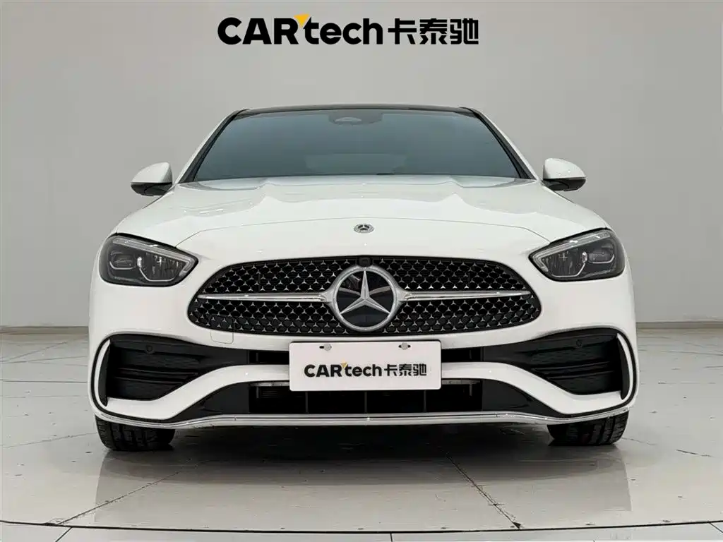 Mercedes-Benz C-Class 2024