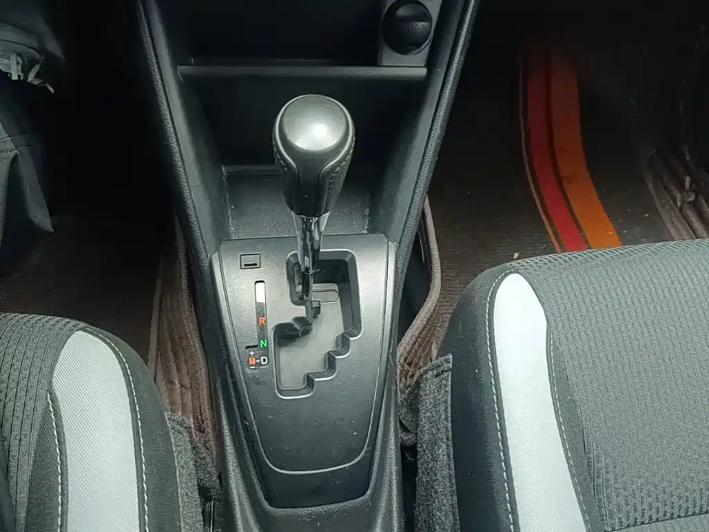 Toyota Yaris L 2020 — фото 14