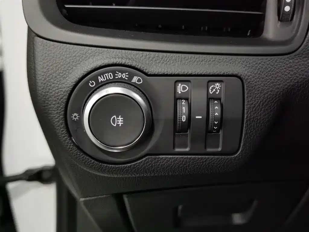 Buick Envision Plus 2021 — фото 21