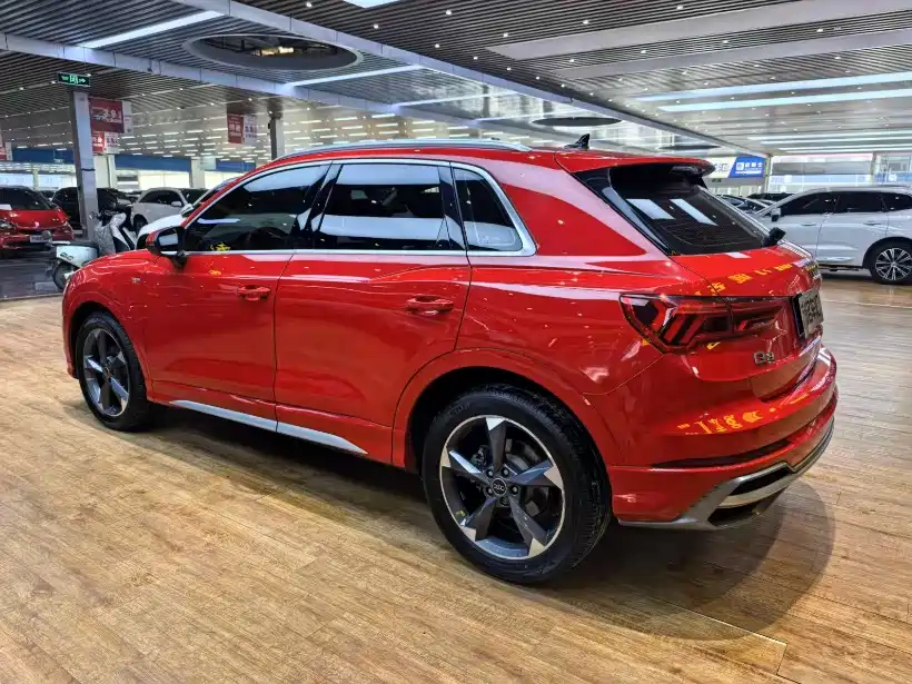 Audi Q3 2023 — фото 20