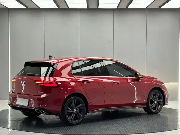 Volkswagen Golf 2021