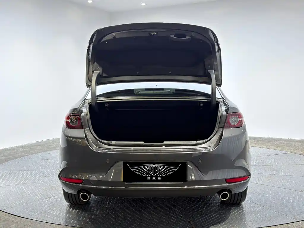 Mazda 3 Axela 2024