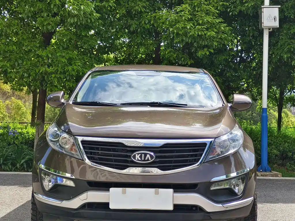 Kia Sportage 2012 — фото 2