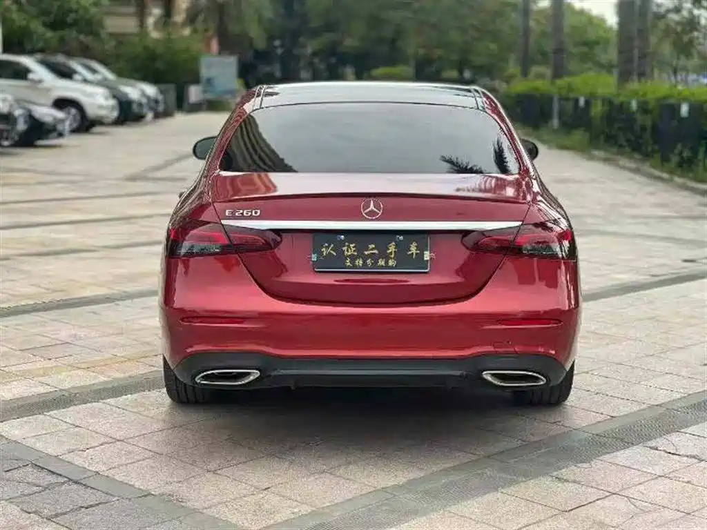 Mercedes-Benz E-Class 2022