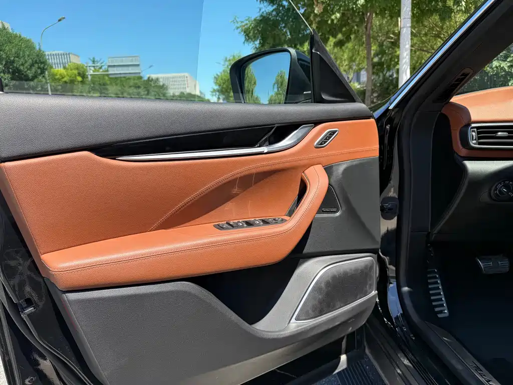 Maserati Levante 2022