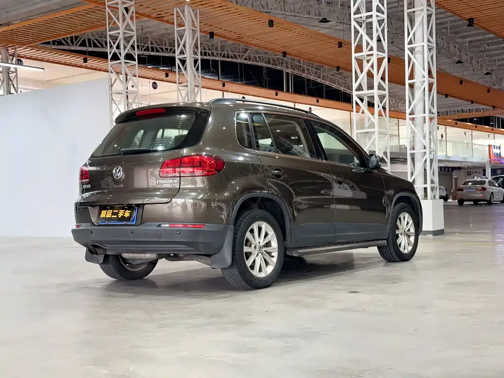 Volkswagen Tiguan 2017 — фото 7