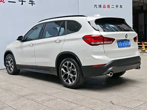 BMW X1 2021