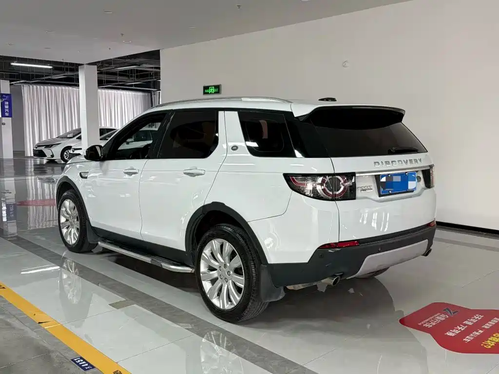 Land Rover Discovery Sport 2016 — фото 11
