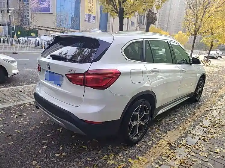 BMW X1 2018 — фото 4