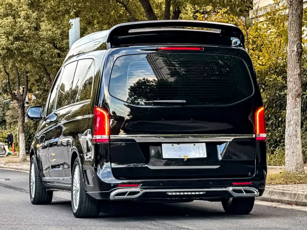 Mercedes-Benz Vito 2023 — фото 30