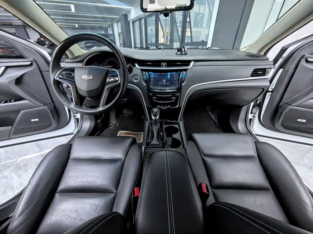 Cadillac XTS 2019 — фото 5