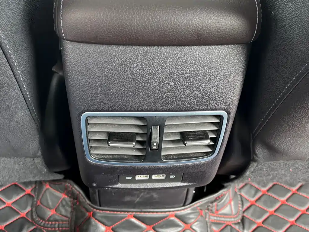 GAC Motor Trumpchi GS4 2018 — фото 12