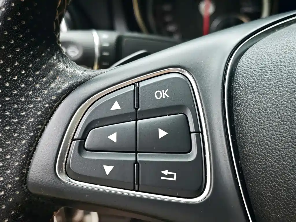 Mercedes-Benz CLA 2018 — фото 16
