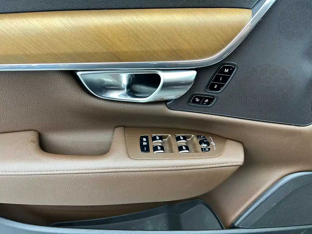 Volvo S90 PHEV 2020 — фото 3