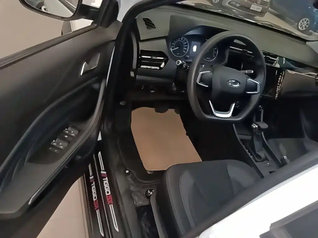 Chery Tiggo 3x 2024 — фото 16