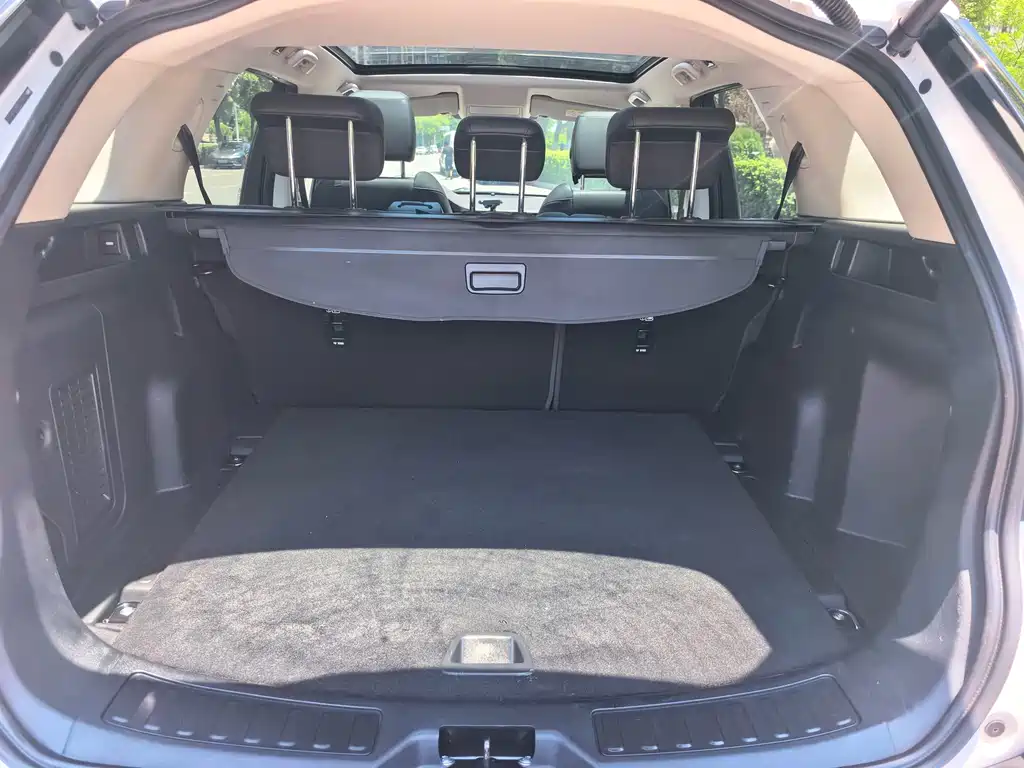 Land Rover Discovery Sport 2021 — фото 13