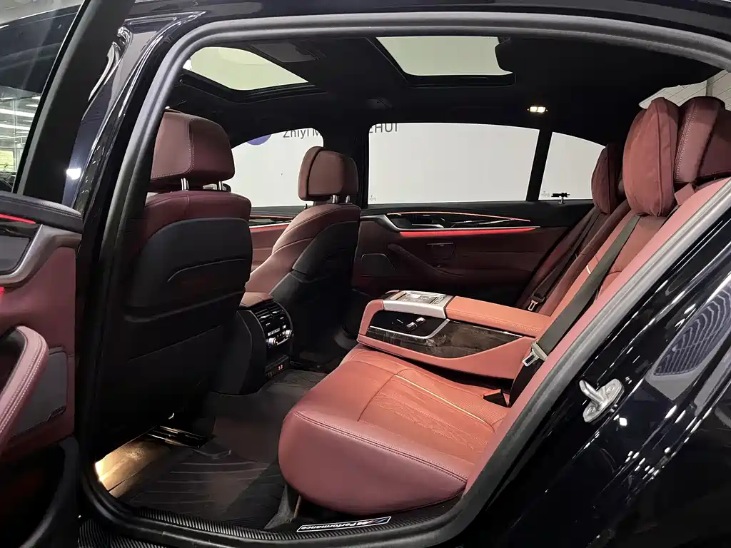 BMW 5 Series 2021