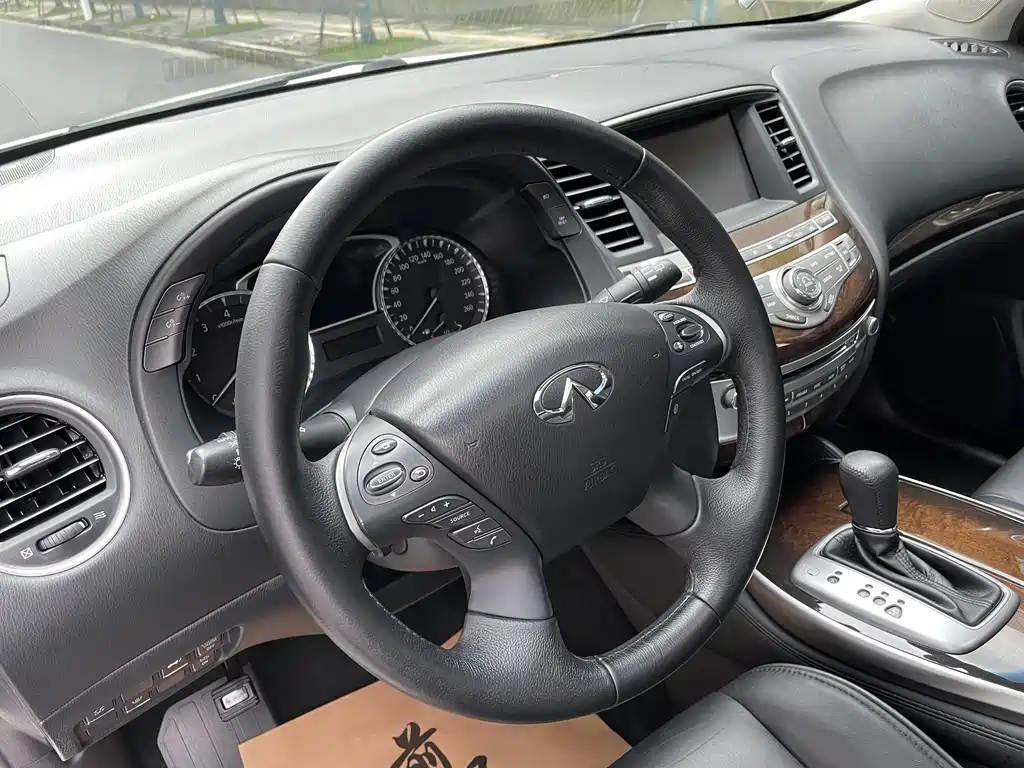 Infiniti JX 2014 — фото 12