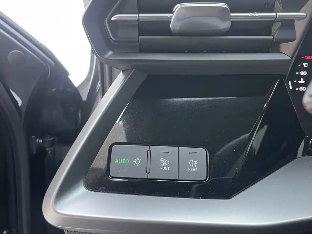 Audi A3 2023 — фото 19