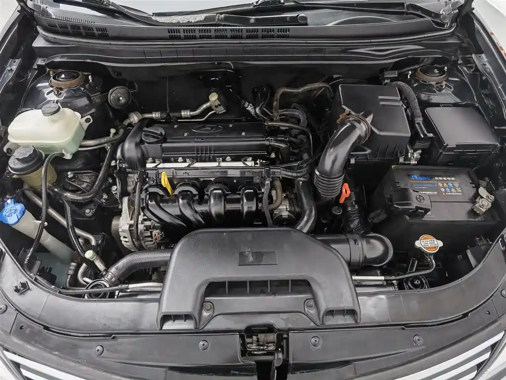 Hyundai Elantra 2011