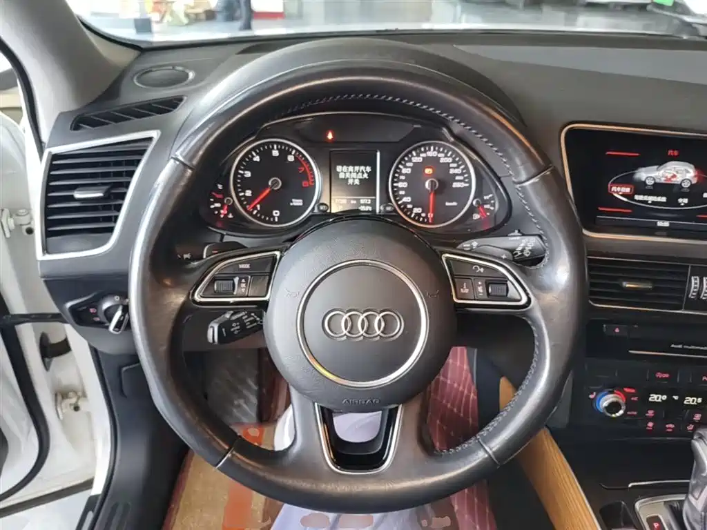 Audi Q5 2017 — фото 10