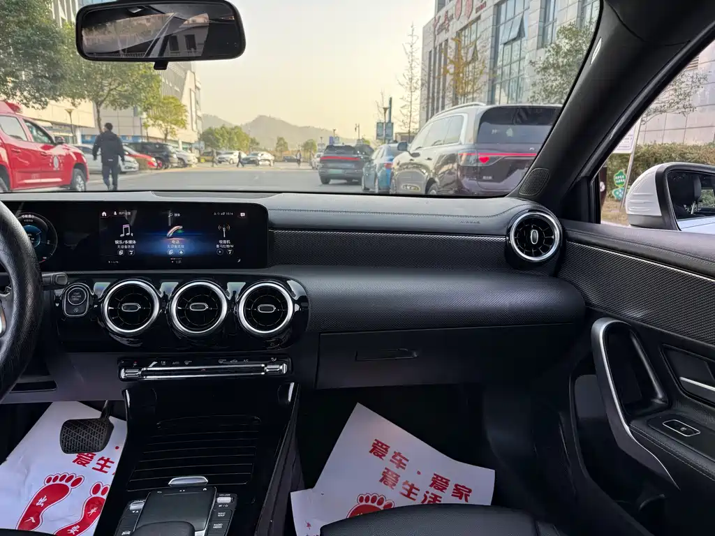 Mercedes-Benz A-Class 2021 — фото 10