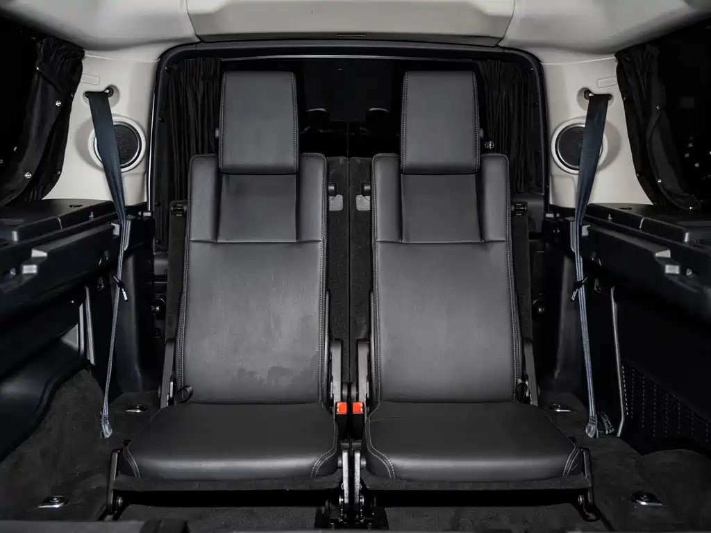 Land Rover Discovery 2016 — фото 22