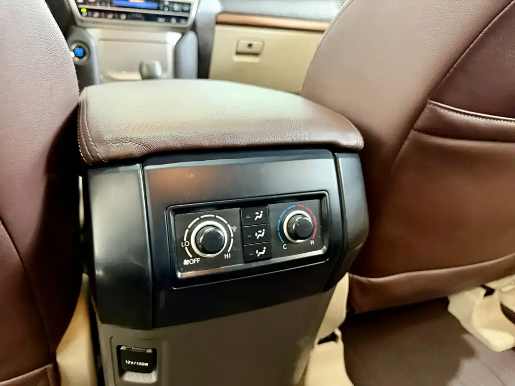 Toyota Prado 2018 — фото 13