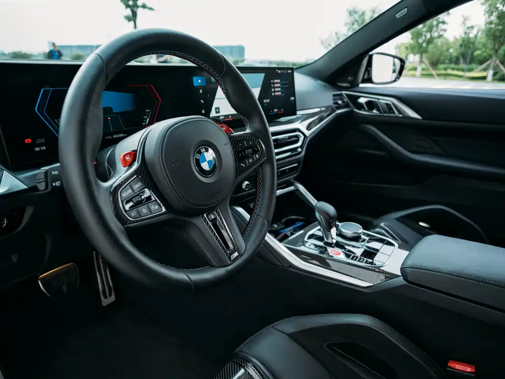 BMW M4 2024 — фото 16
