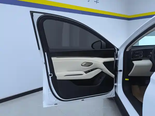 BYD Qin L 2024