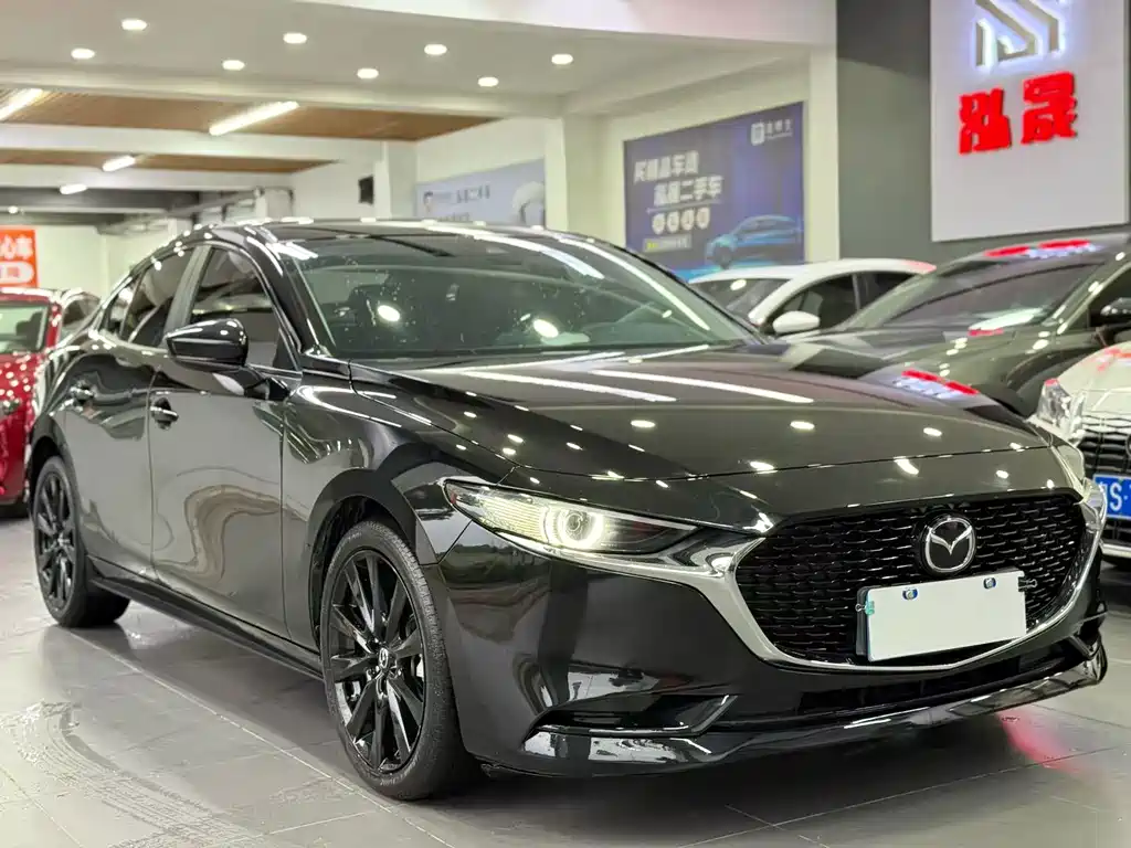 Mazda 3 Axela 2024