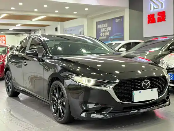 Mazda 3 Axela 2024