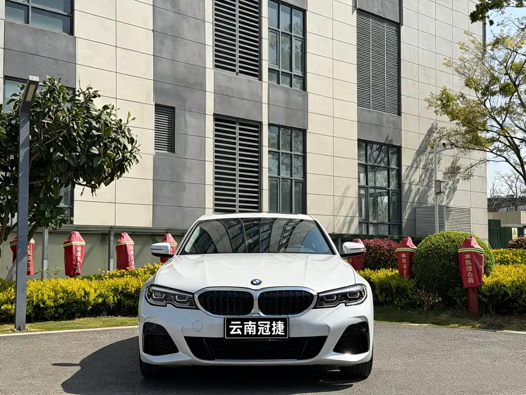 BMW 3 Series 2022