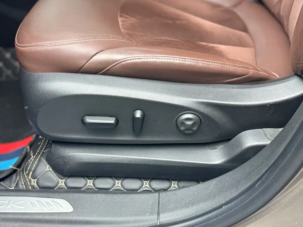 Buick Envision Plus 2017 — фото 6