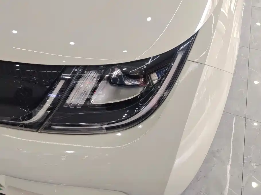 BYD Dolphin 2023