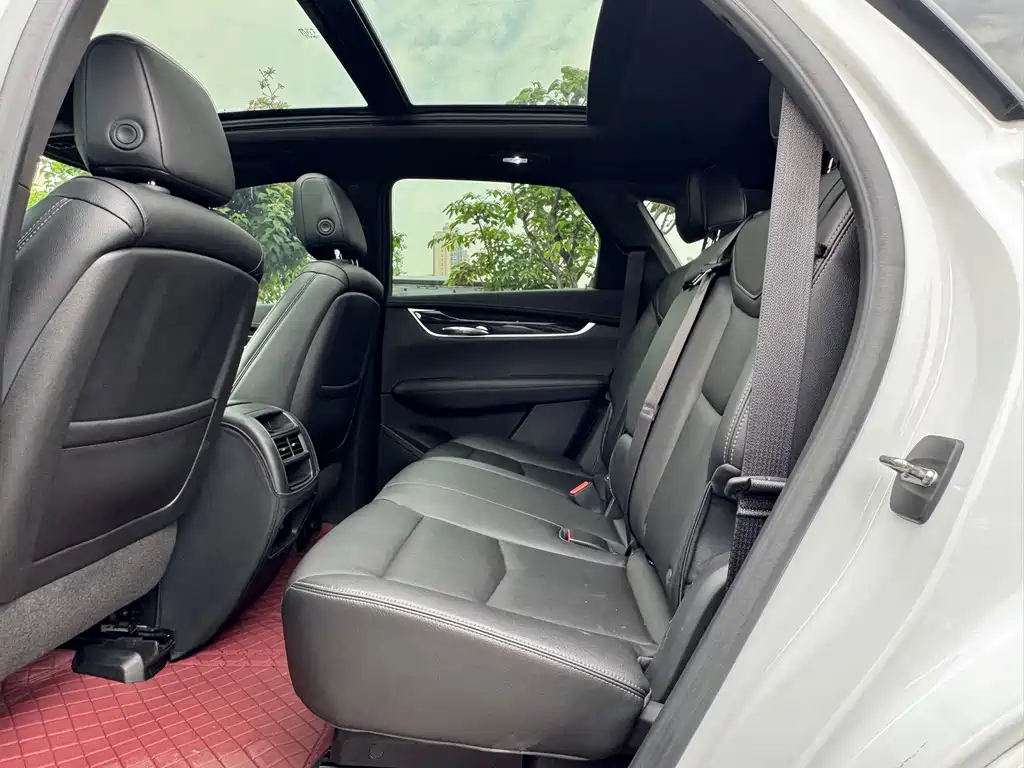 Cadillac XT5 2022 — фото 14