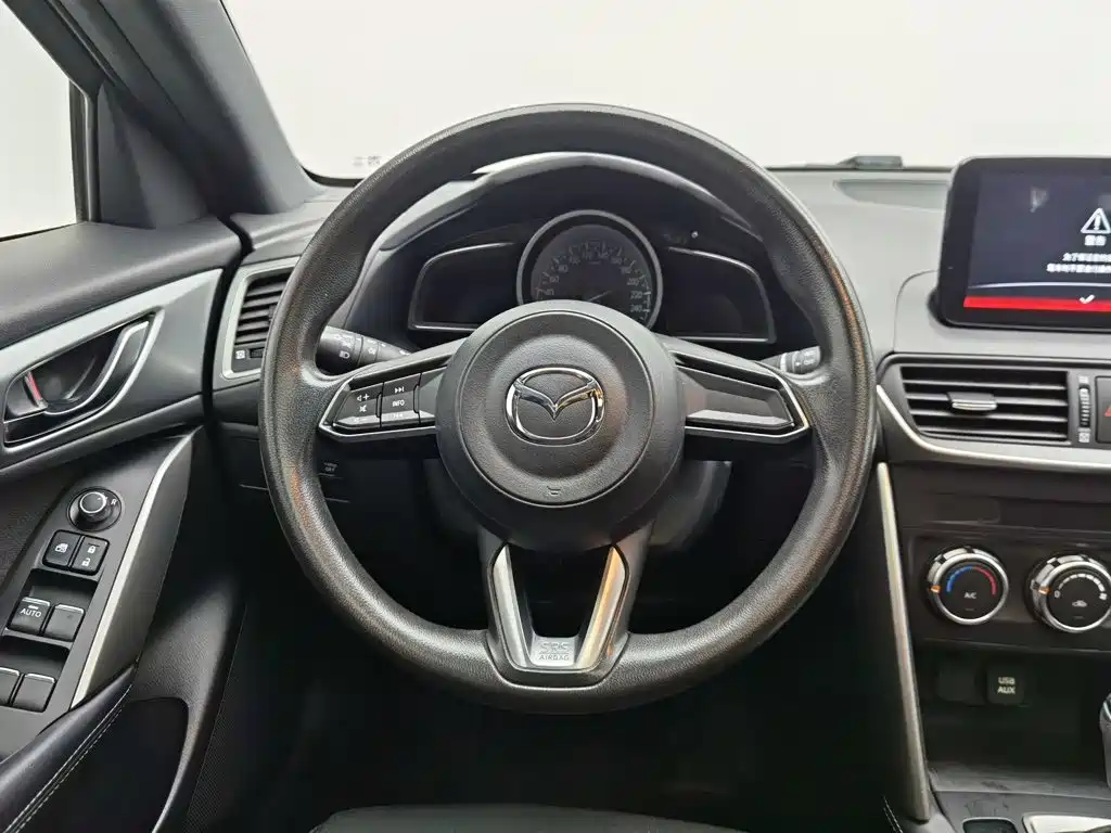 Mazda CX-4 2019 — фото 11