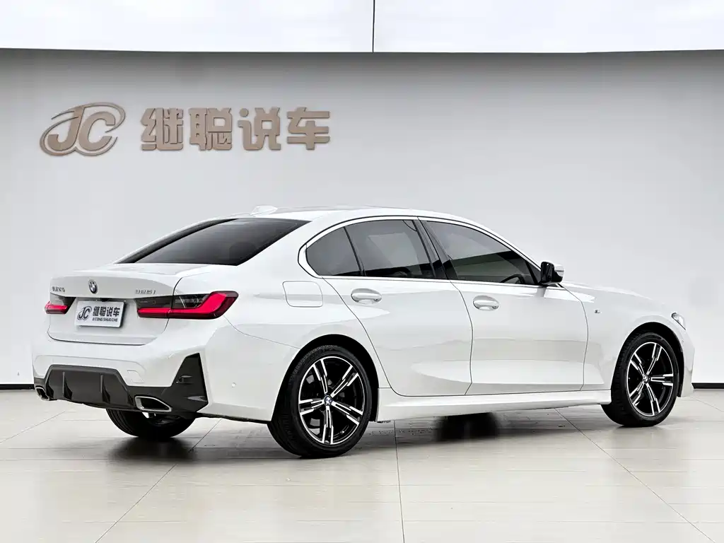 BMW 3 Series 2023
