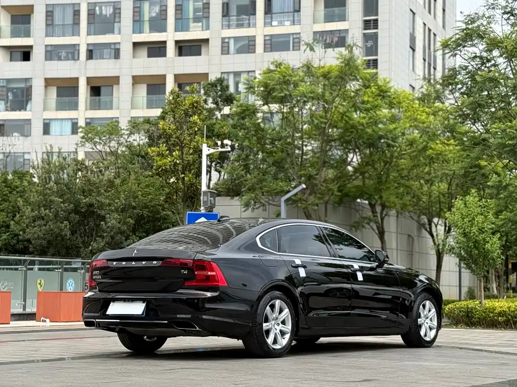 Volvo S90 2018 — фото 7