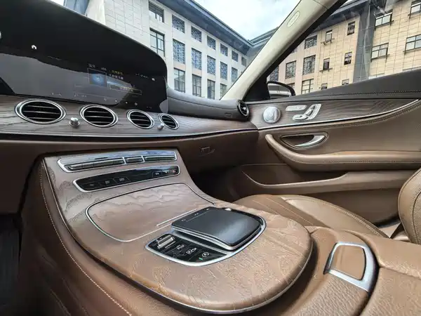 Mercedes-Benz E-Class 2021