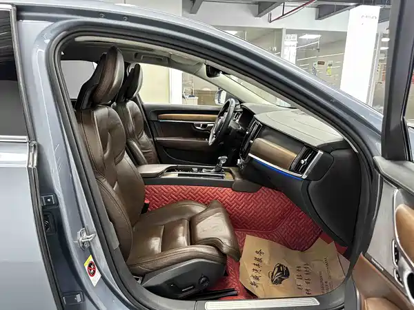 Volvo S90 2017