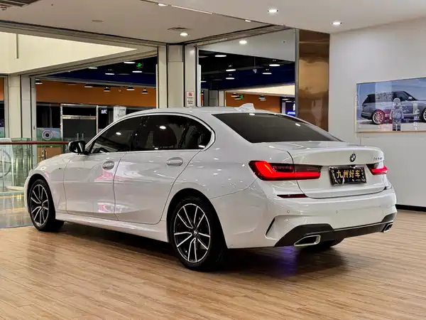 BMW 3 Series 2021