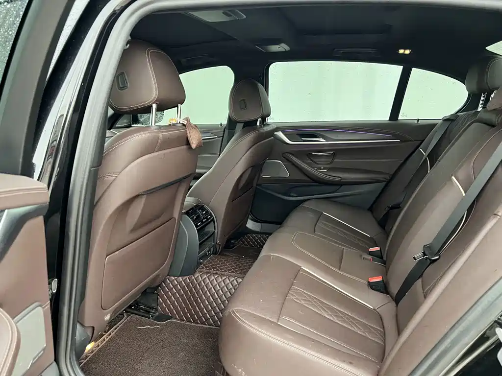 BMW 5 Series 2022